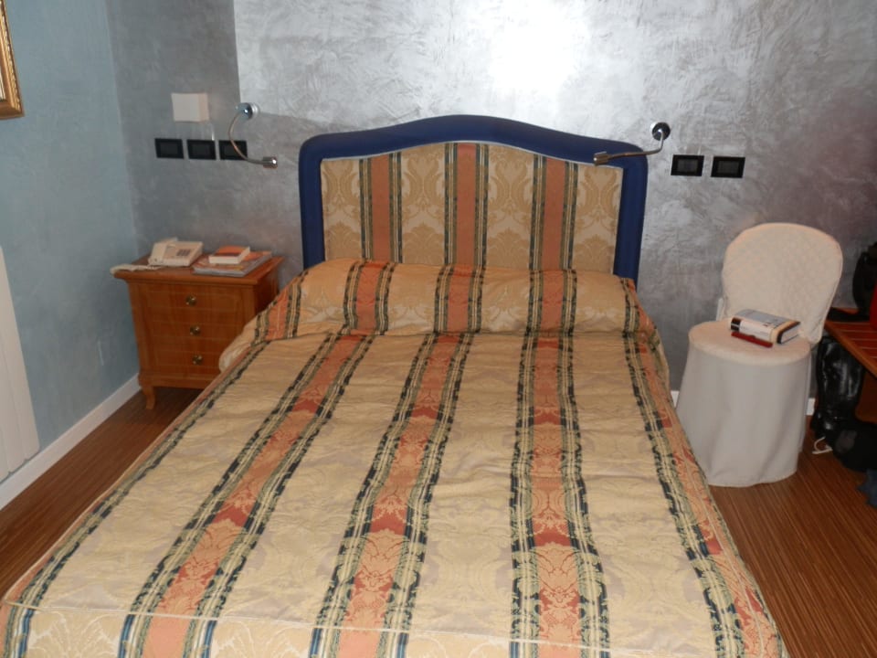 Kleines Zimmer Hotel Regina