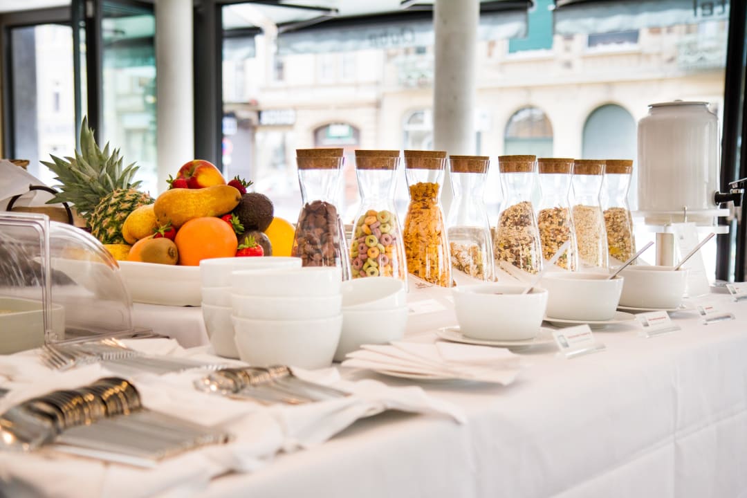 Frühstücksbuffet Qube Hotel Heidelberg