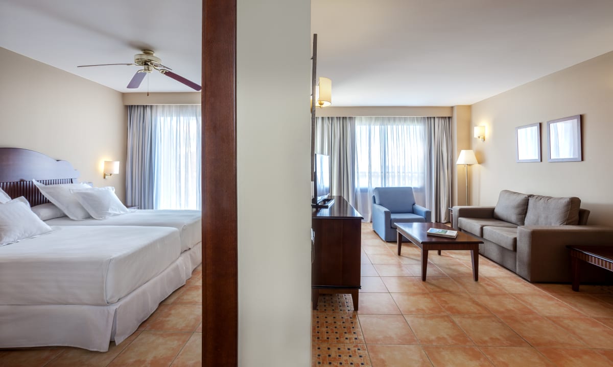 Zimmer Occidental Isla Cristina