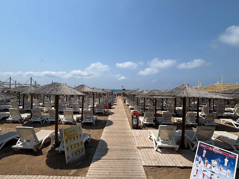 Strand Dream Fun World