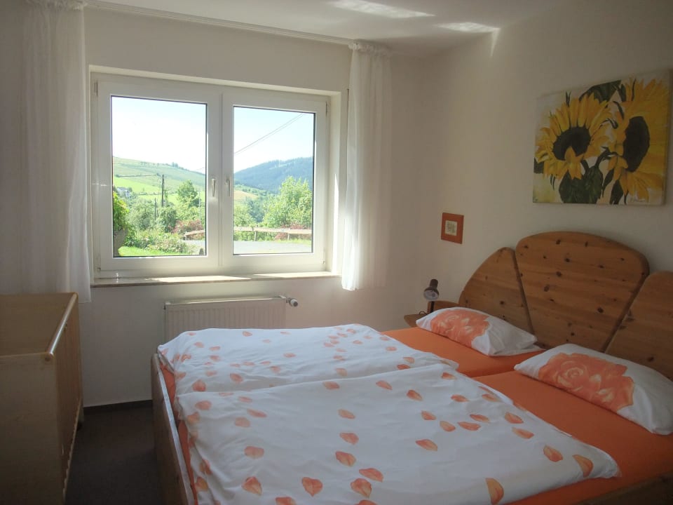 Schlafzimmer "Birke" Ferienwohnungen auf dem Dümpelhof
