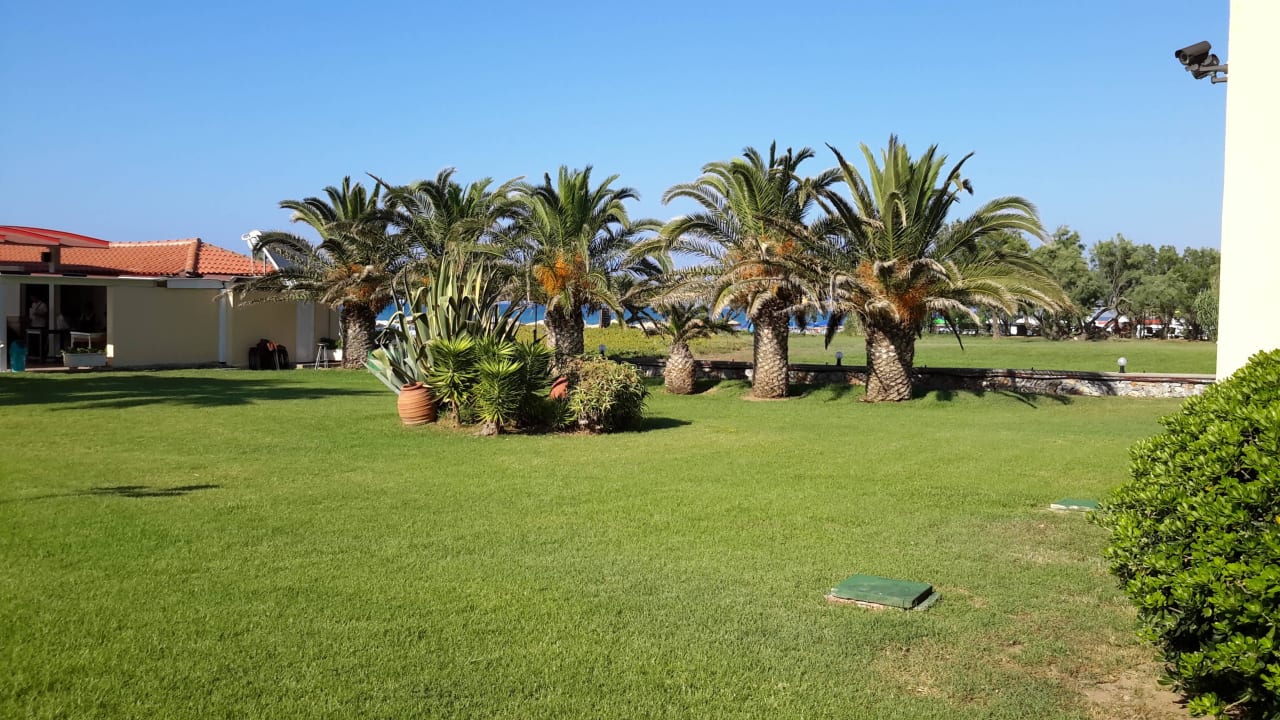 Gartenanlage  Vantaris Luxury Beach Resort