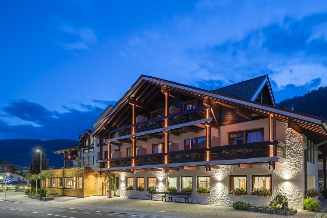 Außenansicht Hotel Brunnerhof