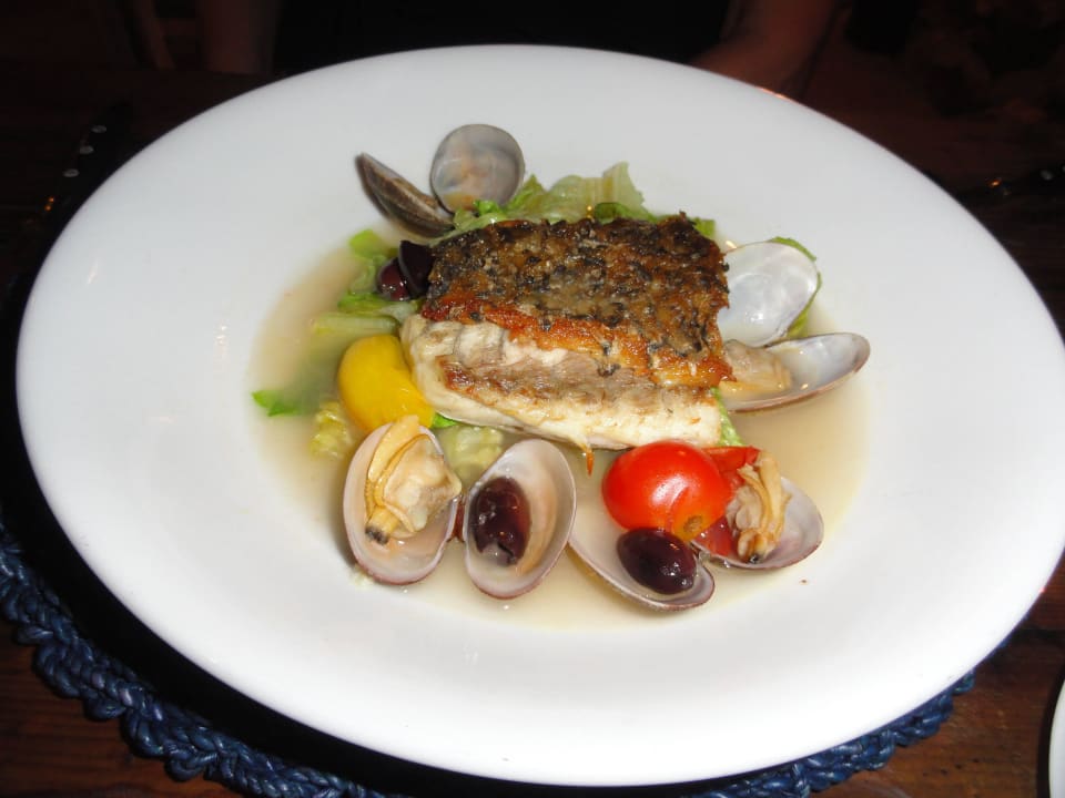 Рыбное блюдо InterContinental Hayman Island Resort