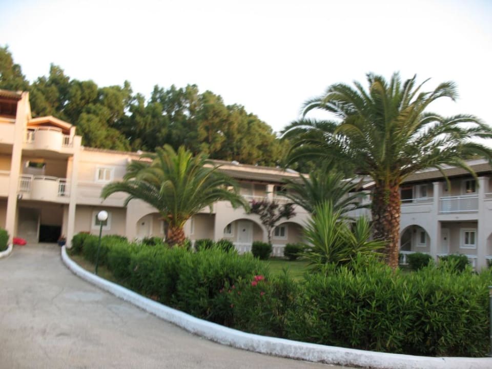 Hotel Sandy Beach Resort