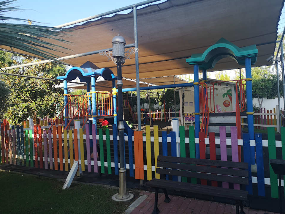 Außenansicht Mary Hotel Side