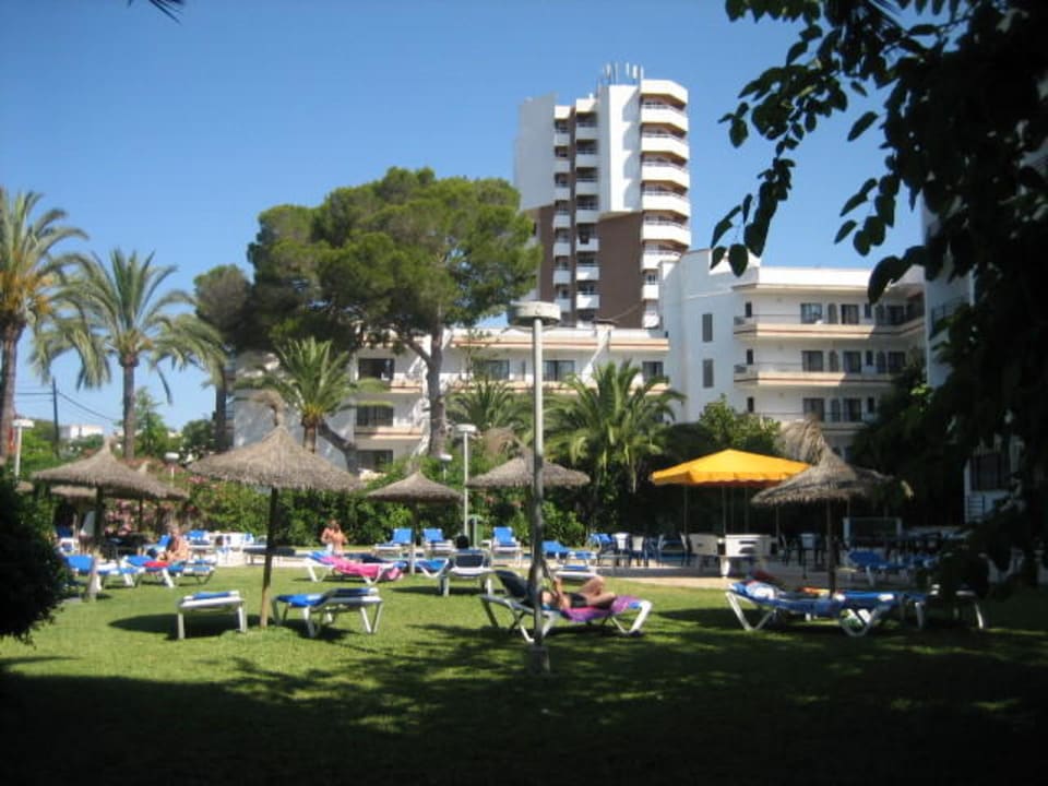 Gartenlandschaft Hotel Luxor