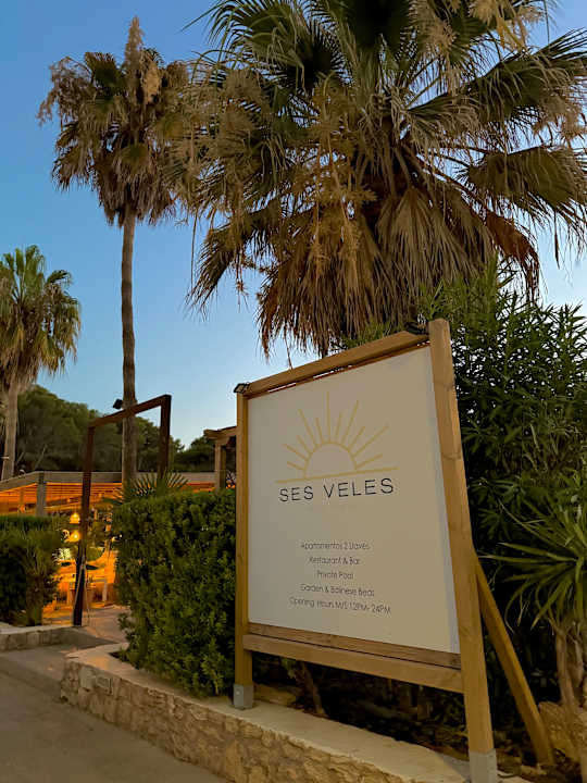 Gartenanlage Apartamentos Ses Veles