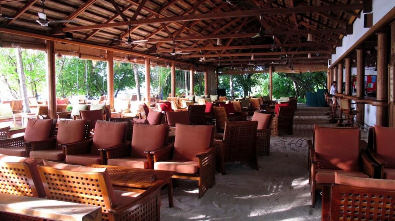 Main Bar NH Collection Maldives Reethi Resort