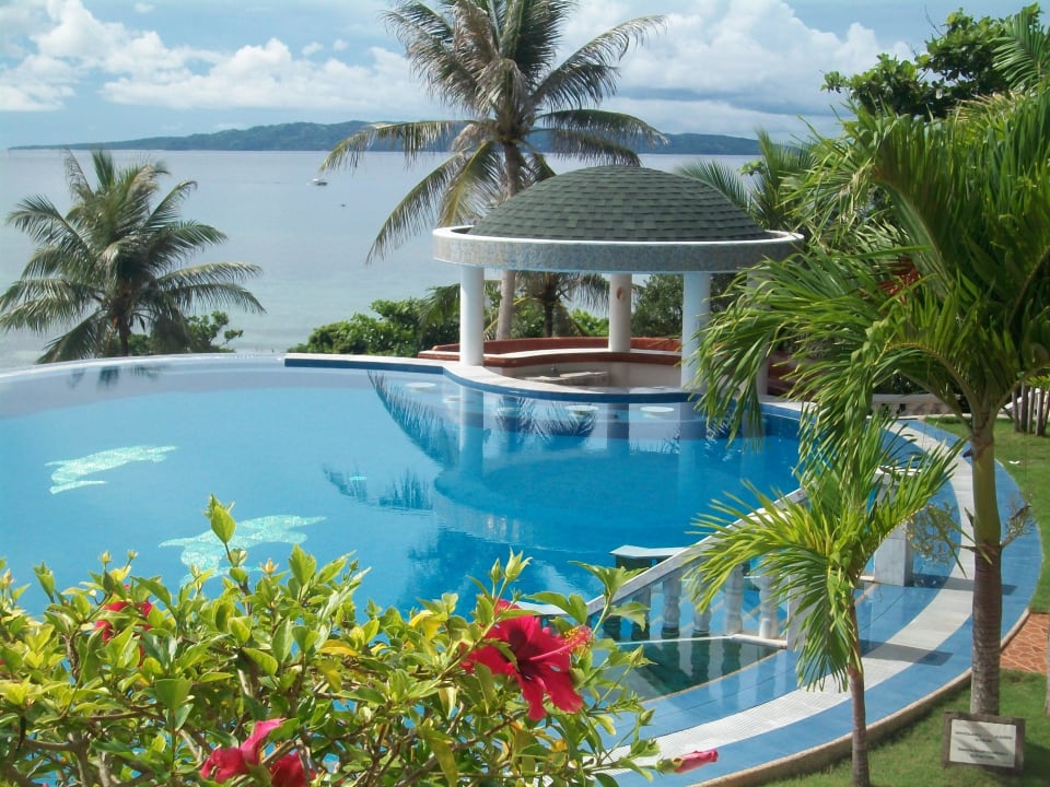 Pool Lingganay Boracay Resort