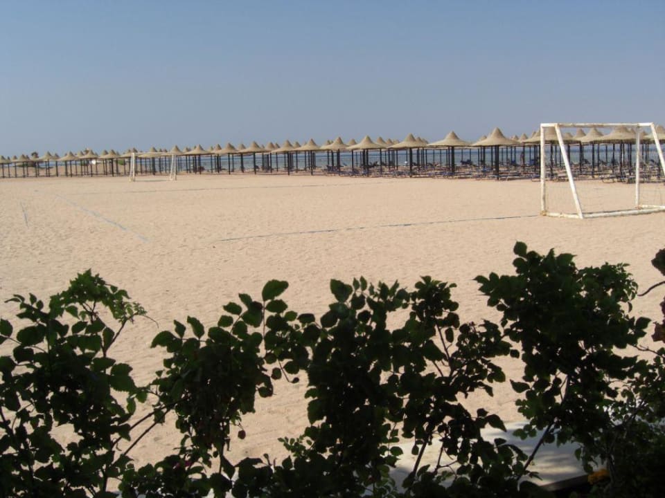 Der Strand von der Strandbar aus JAZ Mirabel Beach