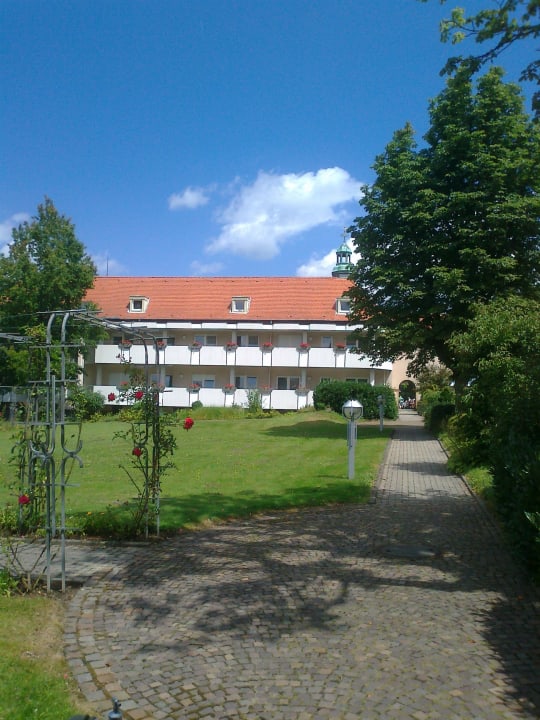 Hauptgebäude - Pflegestation Kloster Maria Hilf