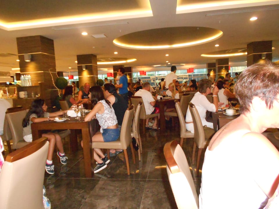 Das Restaurant White City Resort Hotel