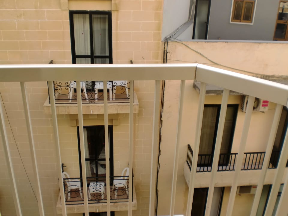 Blick auf die anderen Urlauber The Diplomat Hotel