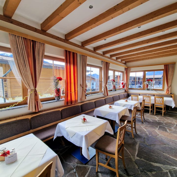 Gastro Garni Hotel - Das Alpin Kaiserzeit