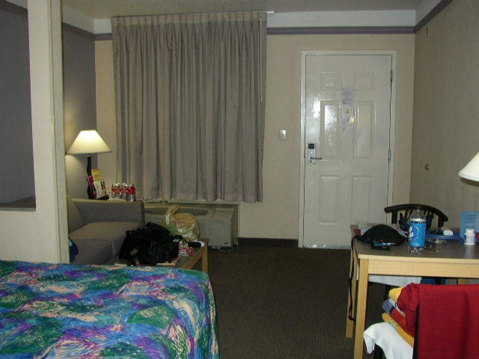 Zimmer  Clarion Suites Maingate Resort