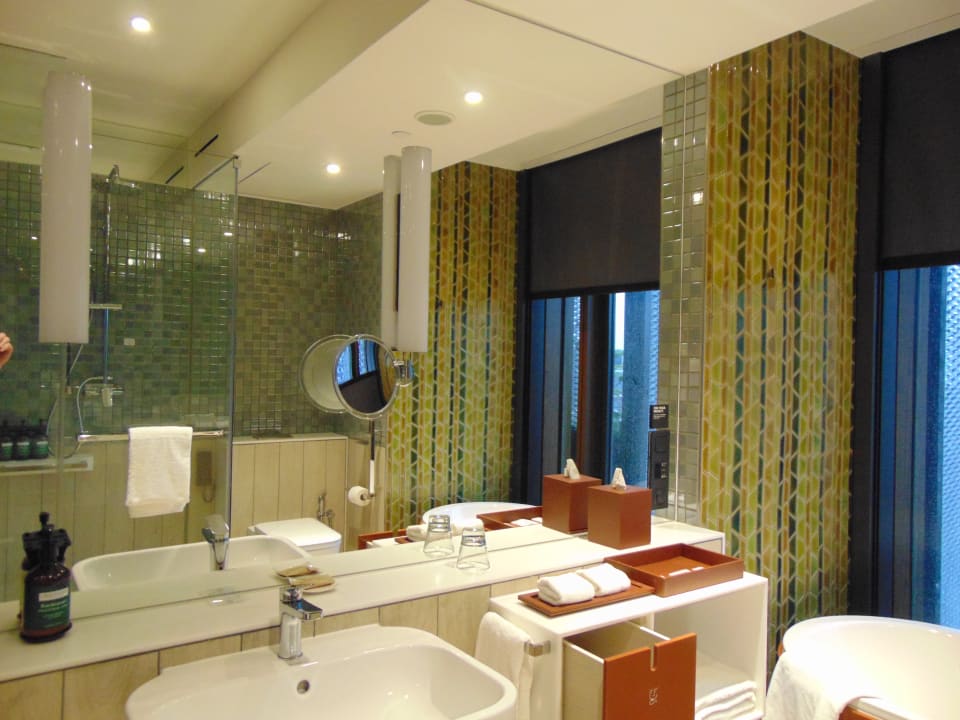 Zimmer Hotel Crowne Plaza Changi Airport