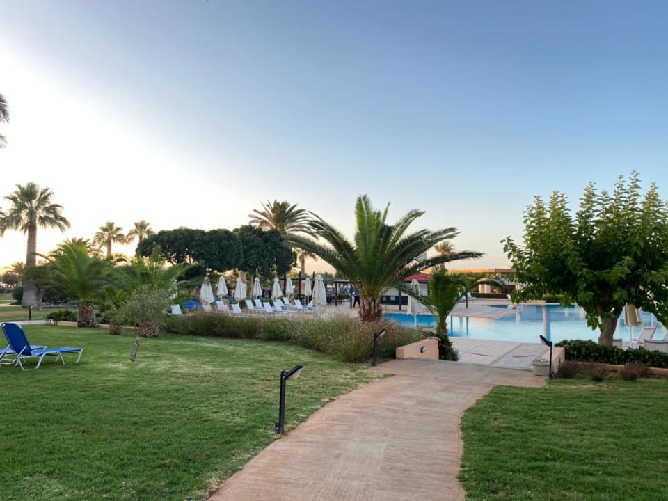 Pool Anissa Beach & Village