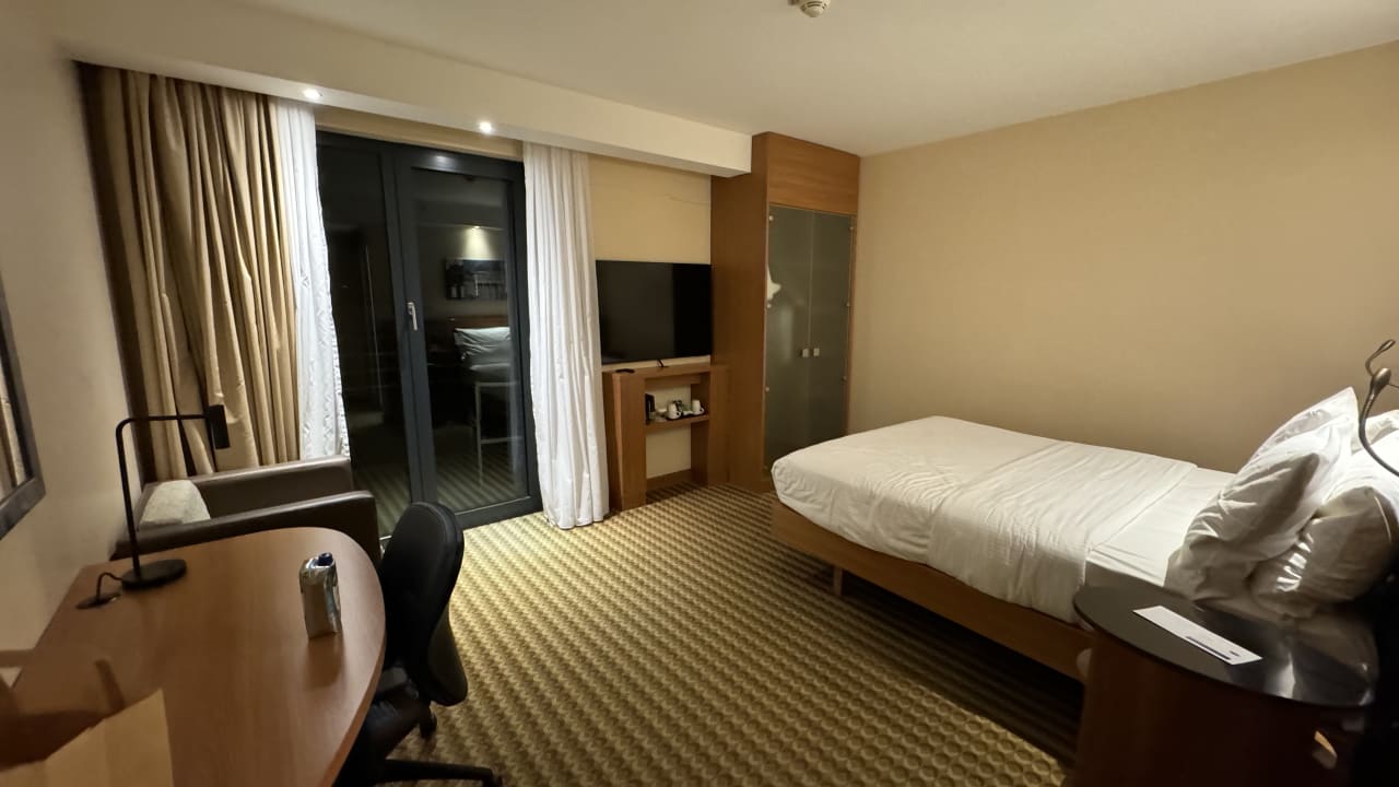Zimmer Hampton by Hilton Berlin City West