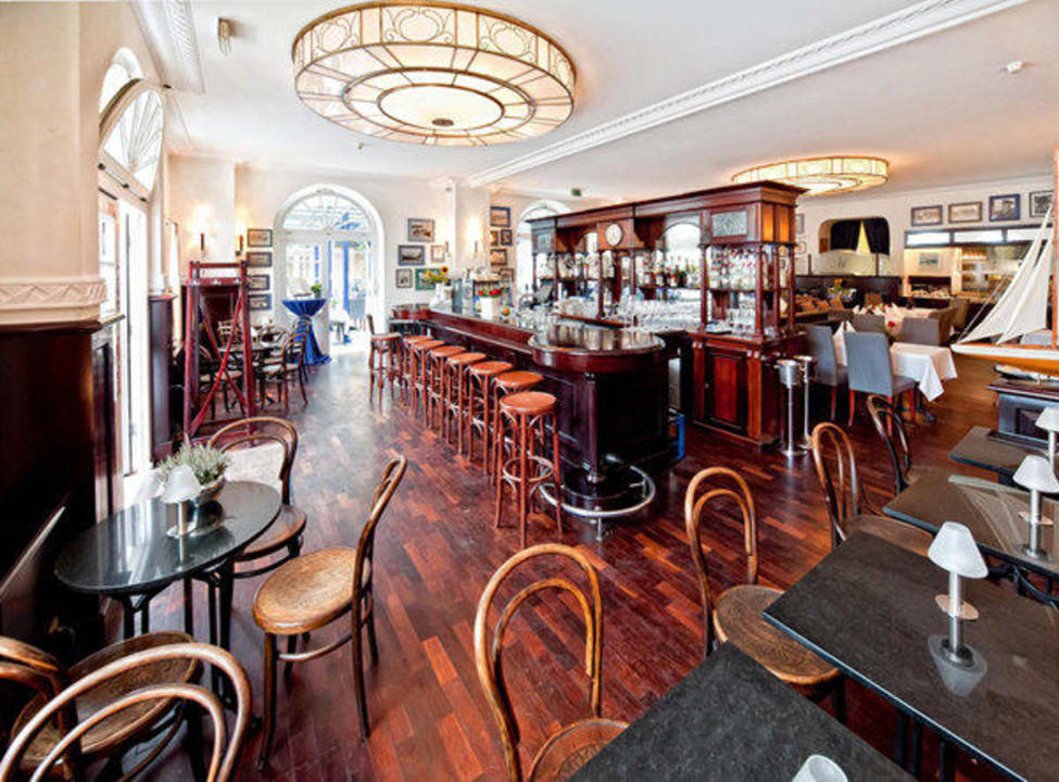 Bar & Bistro Neptun Hotel Kühlungsborn