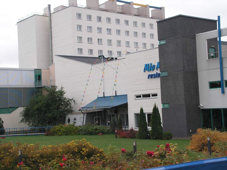 Вид на санаторий и ресторан Hotel Toila Spa