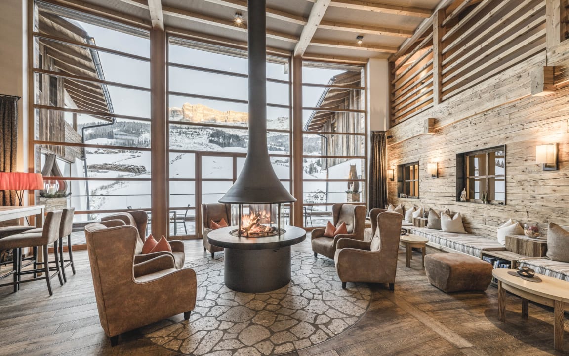 Lobby Miraval NaturHotel