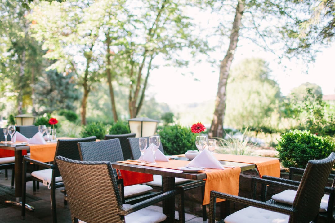 Sonnenterrasse relexa Waldhotel Schatten Stuttgart