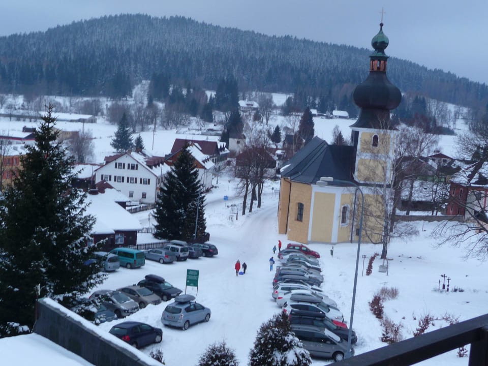 Blick aus Zimmer  im dritten Stock Hotel Srni