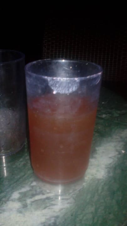 Frisches Eisteeglas von meiner Tochter Desert Rose