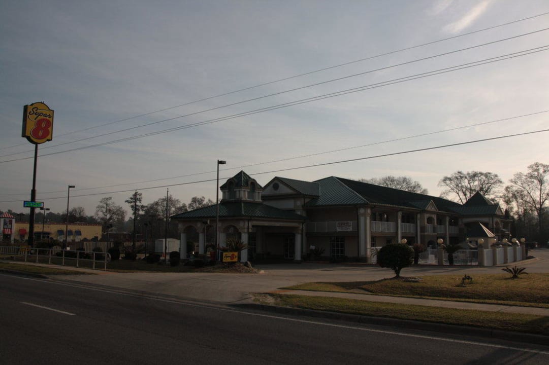 Blick vom HWY 71 auf Super 8 Super 8 by Wyndham Marianna