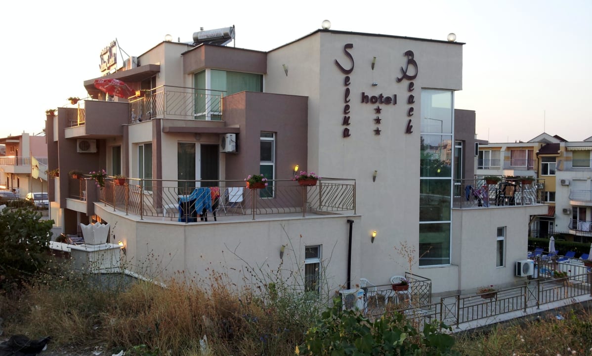 Von Seite aus gesehen Hotel Selena Beach