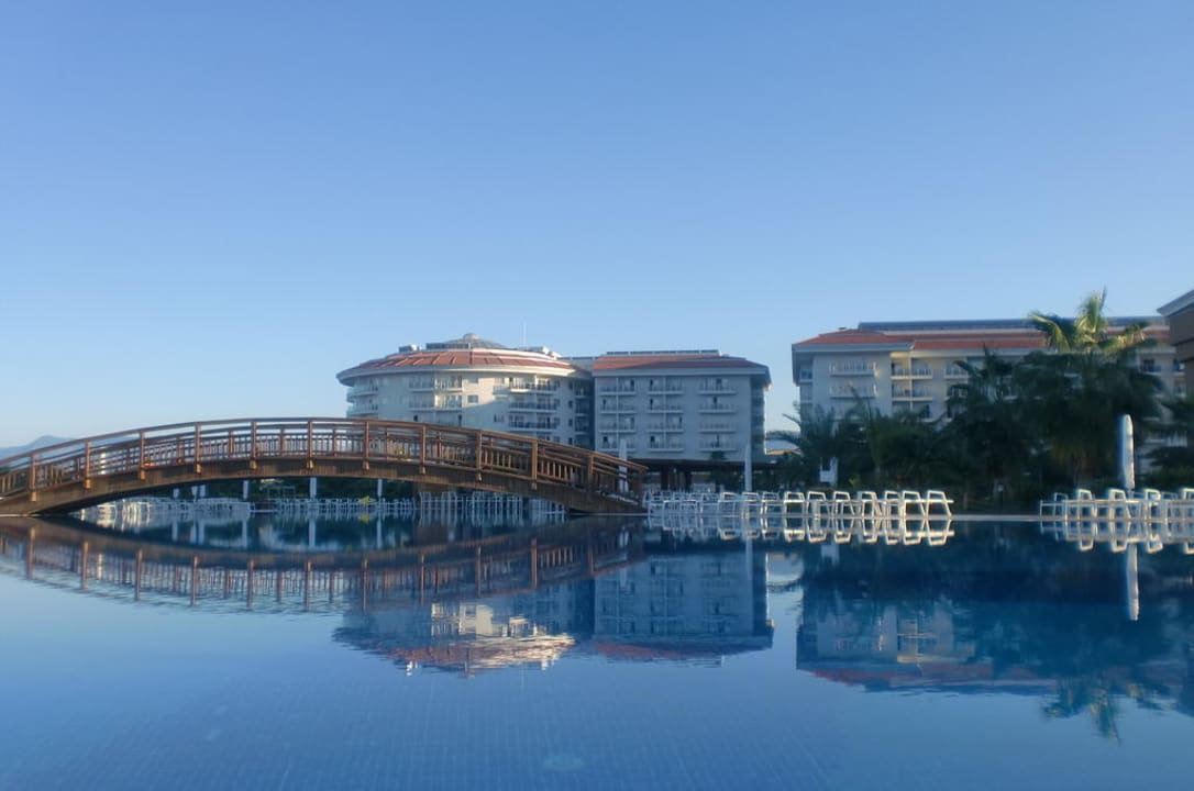 Ein Teil der Hotelanlage vom Pool aus gesehen Seaden Sea World Resort & Spa