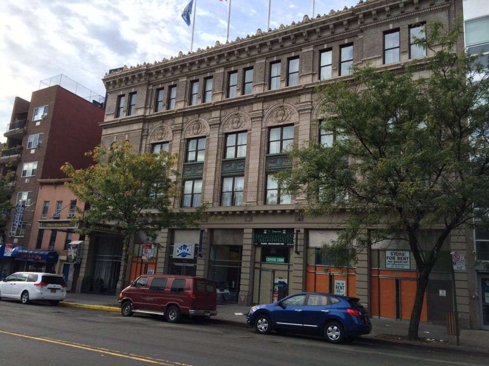 Hotelfassade Opera House Hotel