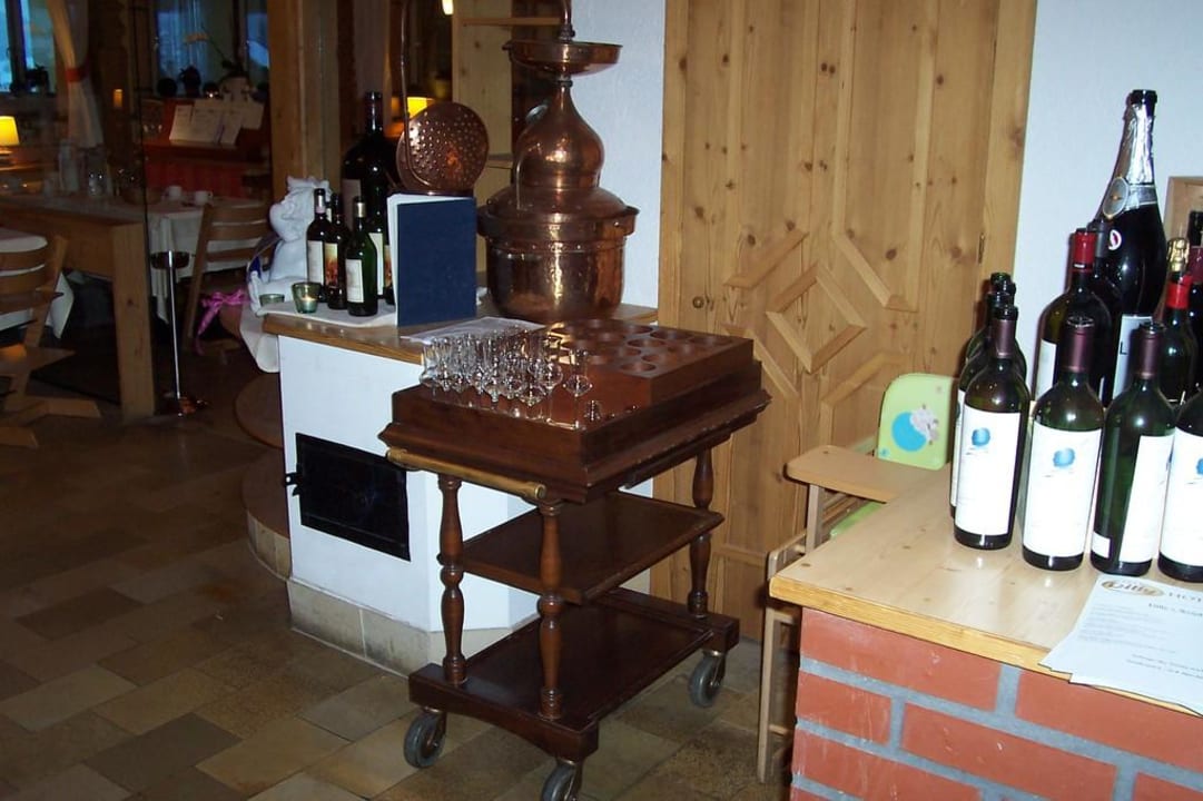 Eingang zum Restaurant Dilly - Das Nationalpark Resort