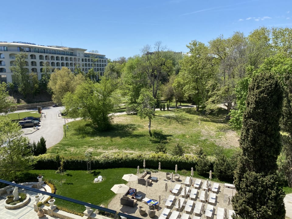 Ausblick Astor Garden Hotel