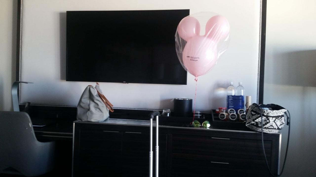Zimmer Virgin Hotels Las Vegas, Curio Collection by Hilton