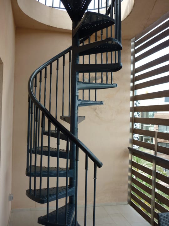 Wendeltreppe vom Balkon zur Dachterrasse Ohtels Les Oliveres