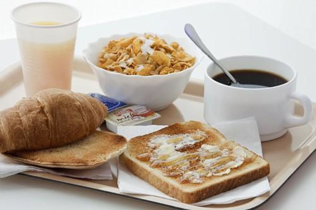 Frühstücksbuffet ibis budget Salzburg Airport