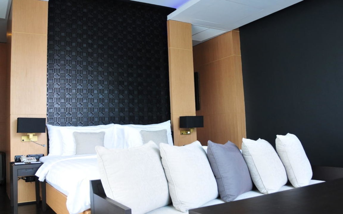 Schlaf/Wohnraum Ramada Resort by Wyndham Khao Lak