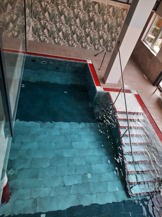 Pool All In Red Thermenhotel