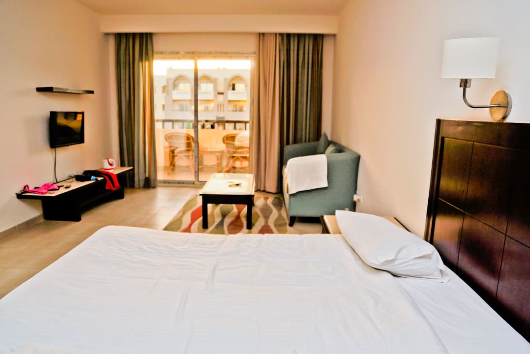 Taras  El Karma Aqua Beach Resort