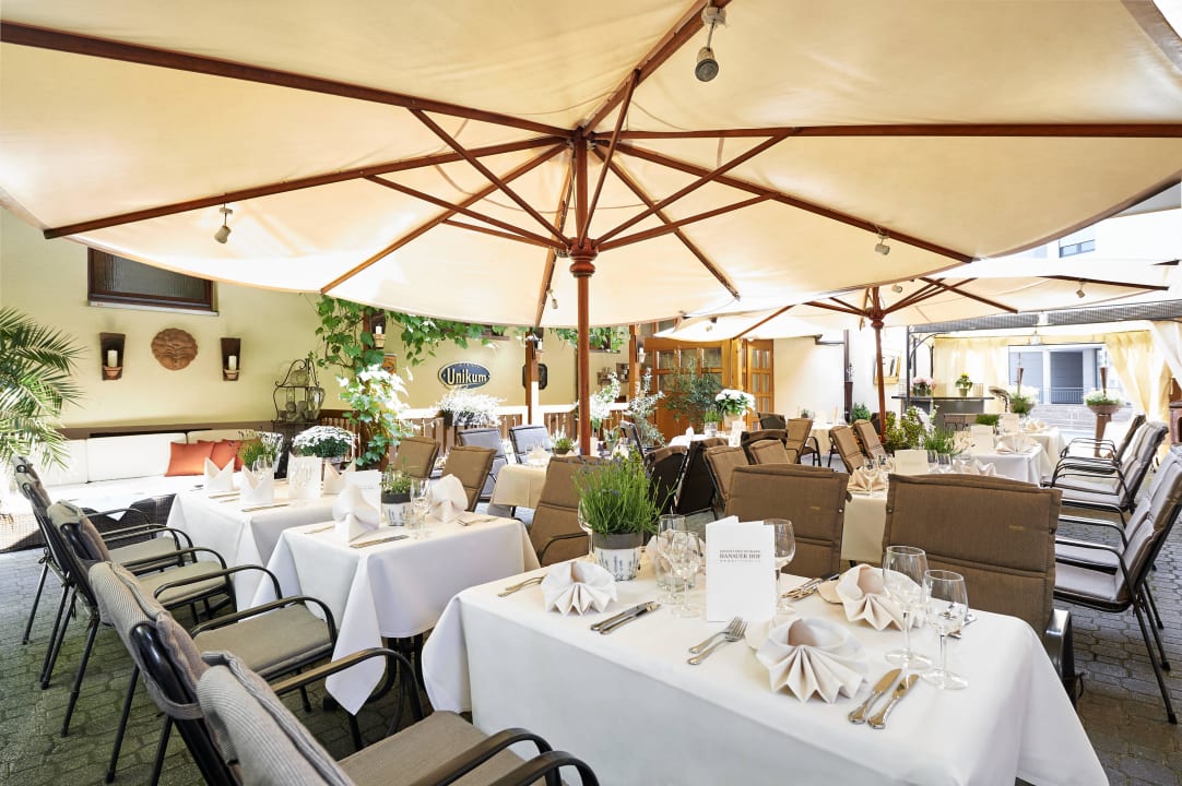 Sommergarten am Tag Hotel Hanauer Hof
