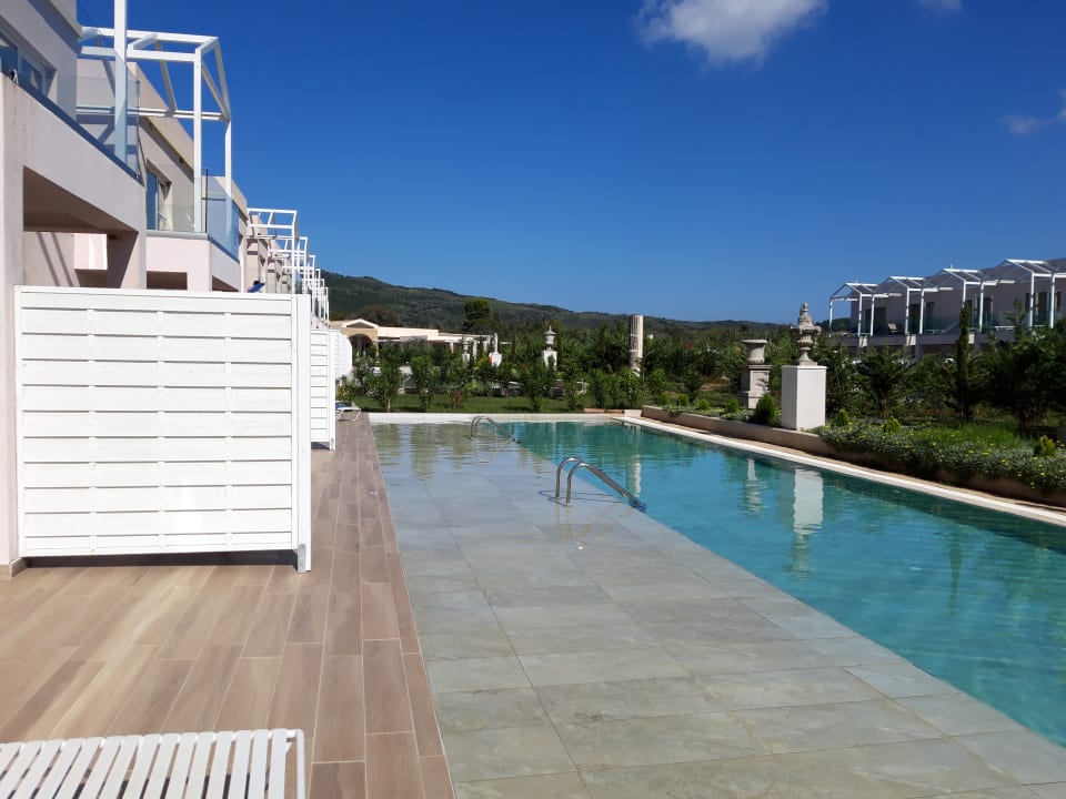 Pool Sandy Villas Resort