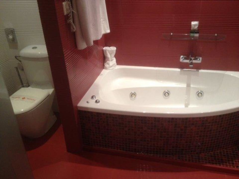Bad mit Whirlpool Lago Garden