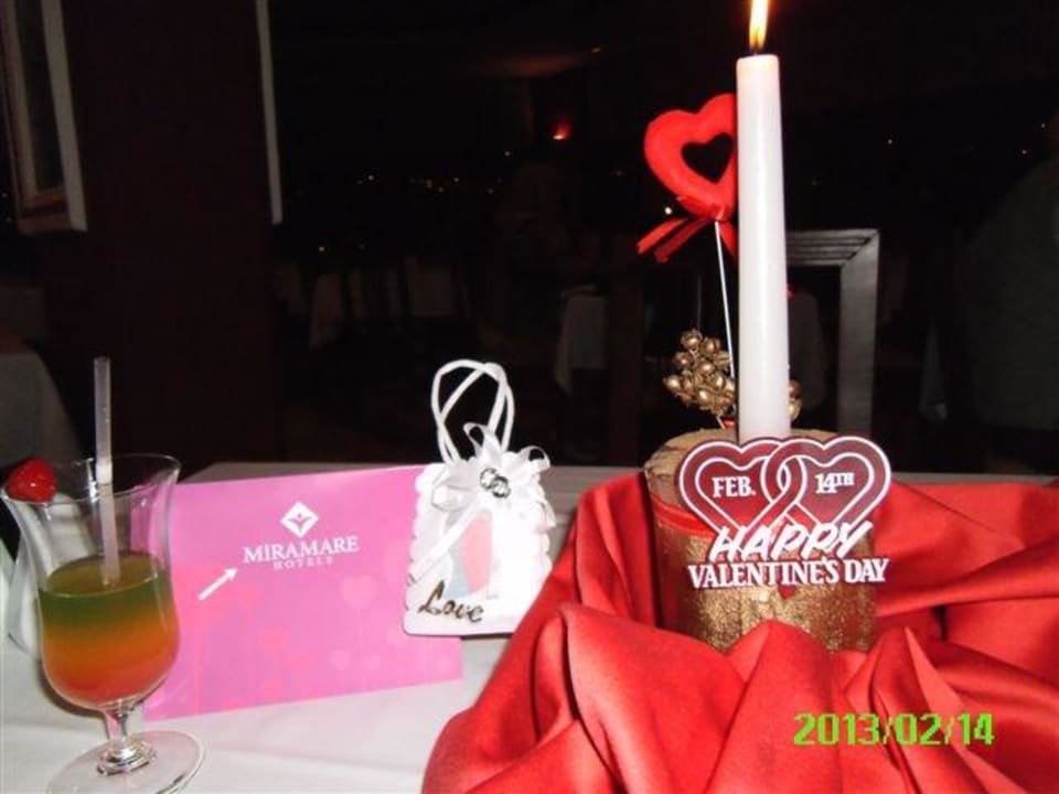 Tischdeko bei Valentinstag Hotel Miramare Beach