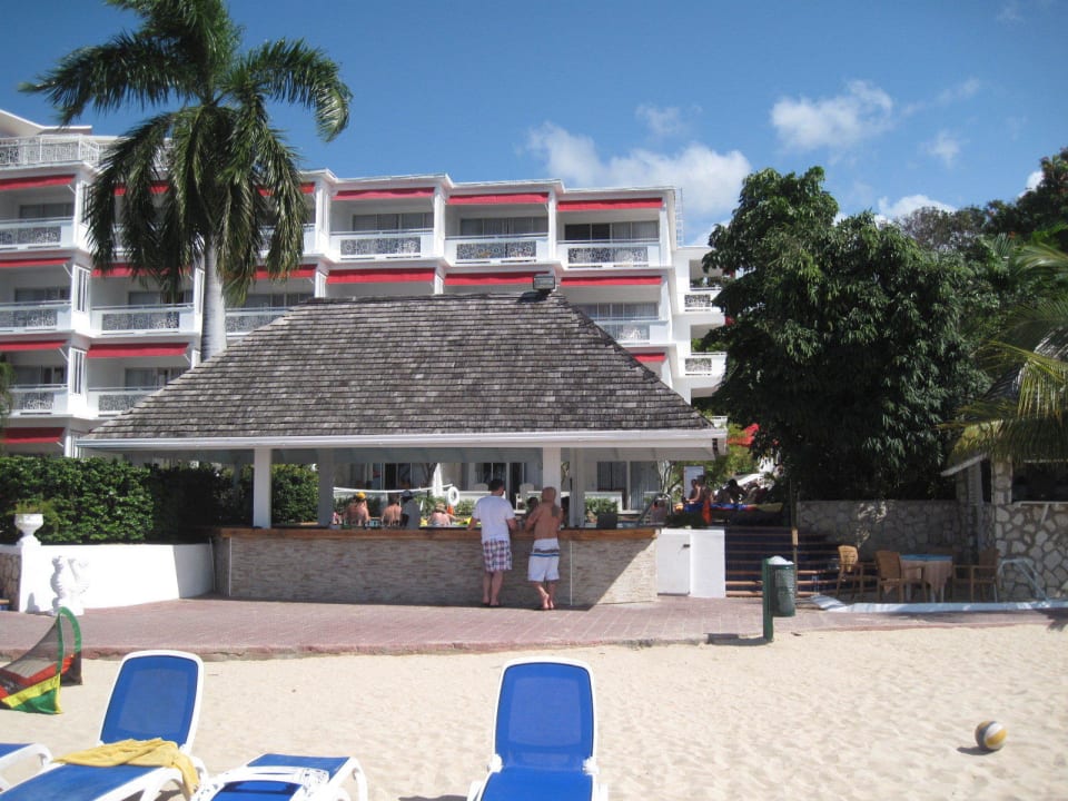 Poolbar/Swin up Bar Grand Decameron Montego Beach