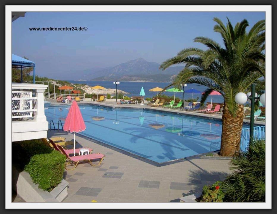 Poolanlage Proteas Blu Resort