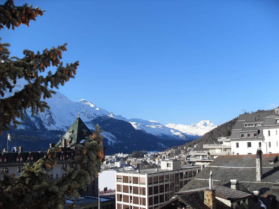 Ausblick Richtung St. Moritz-Bad Hotel Eden Garni