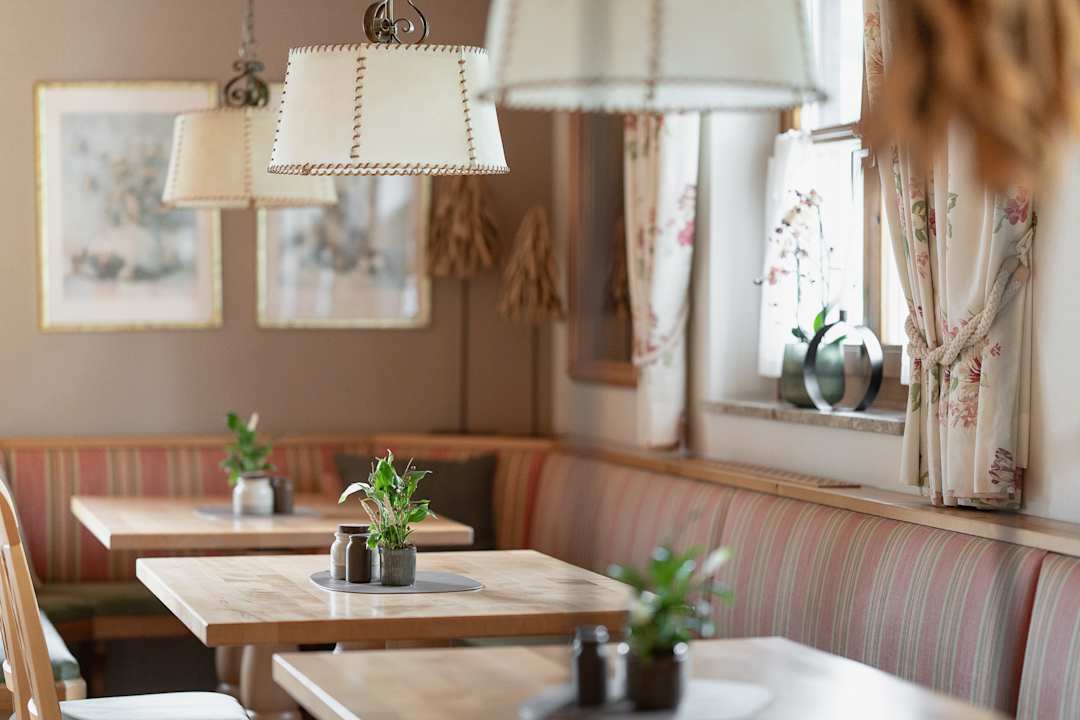 Gastro ARBOR - Hotel & Apartments