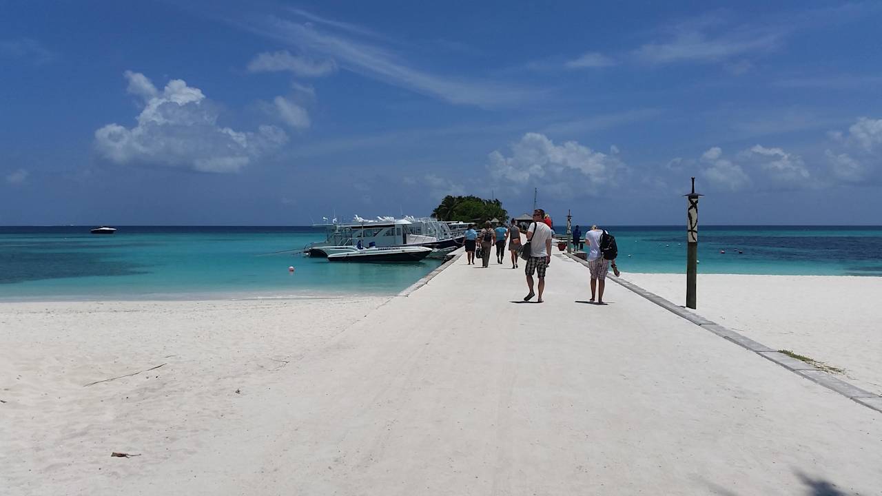 Ankunft für Wasserflugzeuge Kuredu Island Resort & Spa